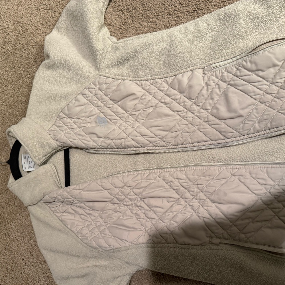 New Balance Cream Puffer Jacket Quilted Insulated